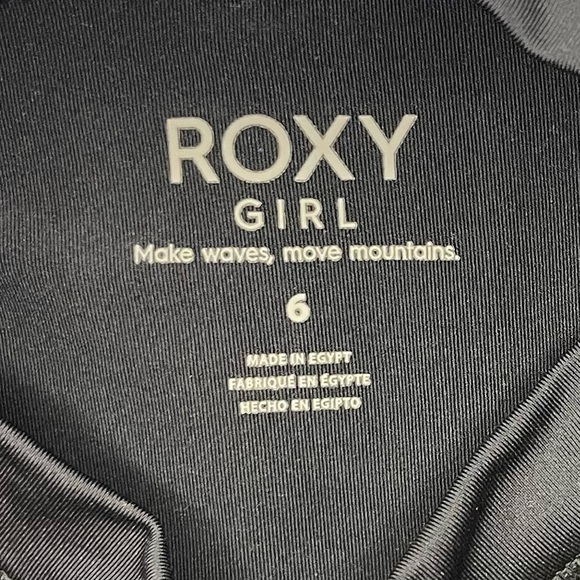 Roxy Girls' Whole Hearted Short Sleeve Rashguard surf shirt. UPF 50. NWT - Picture 3 of 5